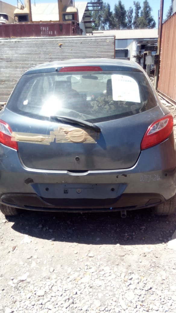  Mazda 2 2012    EN DESARME